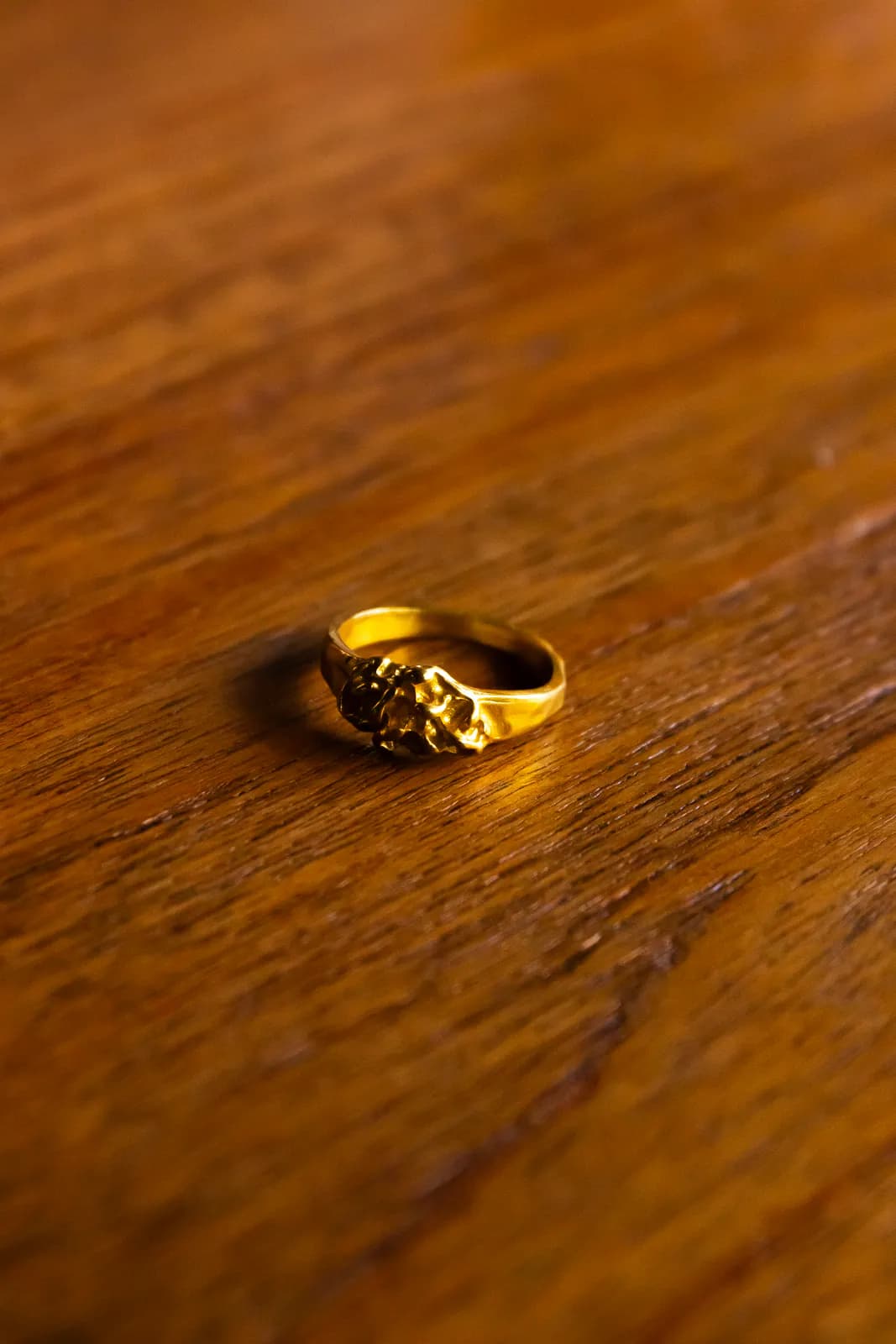 Cap Bunga Signet Ring