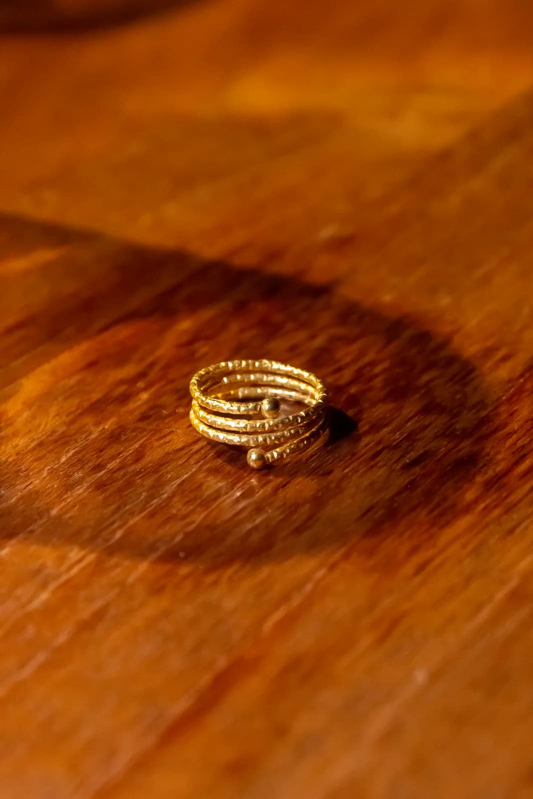 Lingkar Coil Ring