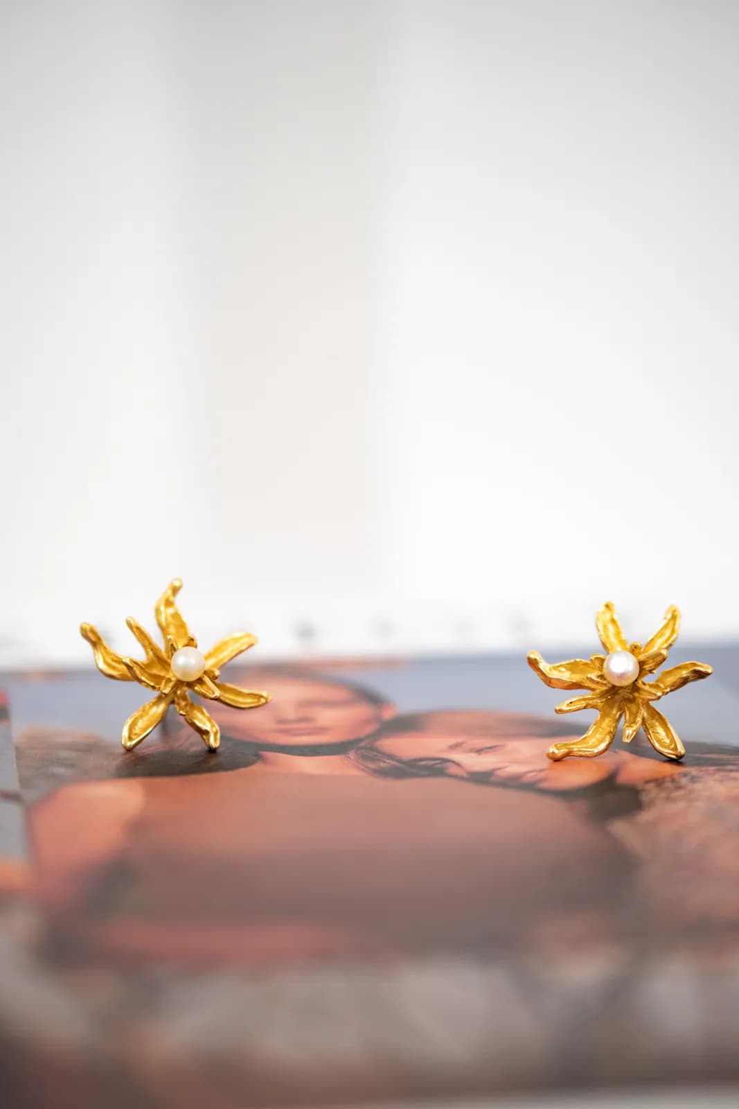 Sandat Pearl Studs