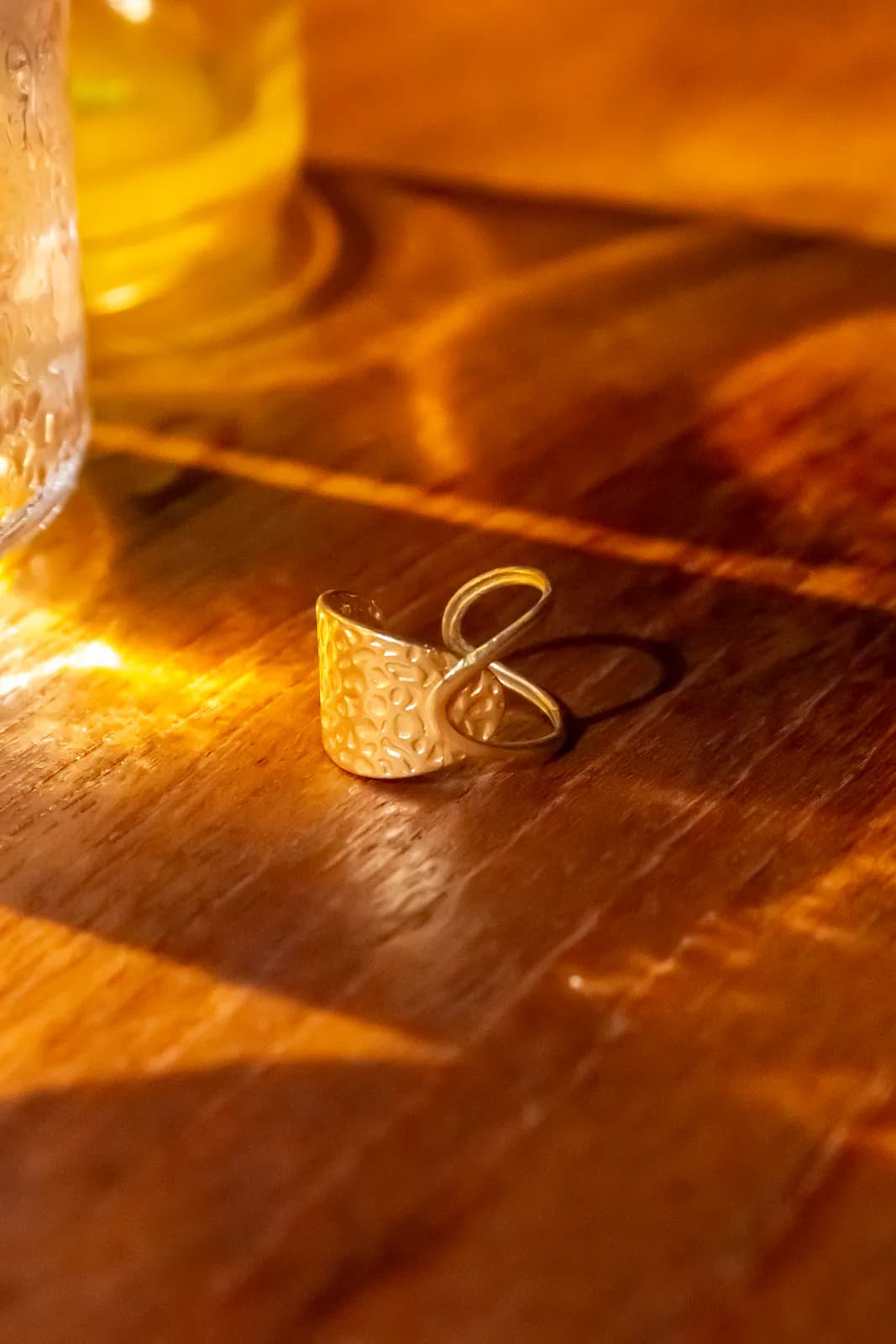 Ukir Wire Swirl Ring